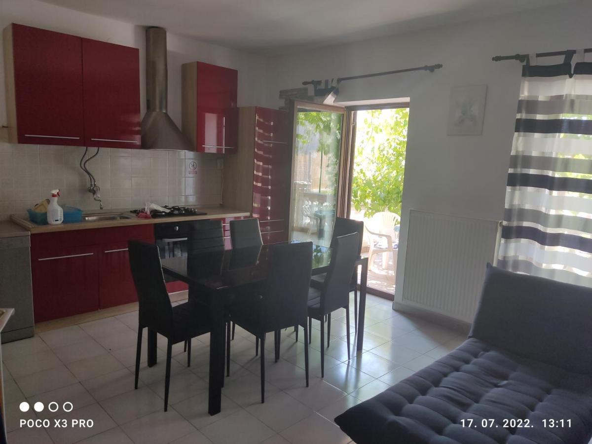 Apartman Bruna Шибеник Экстерьер фото
